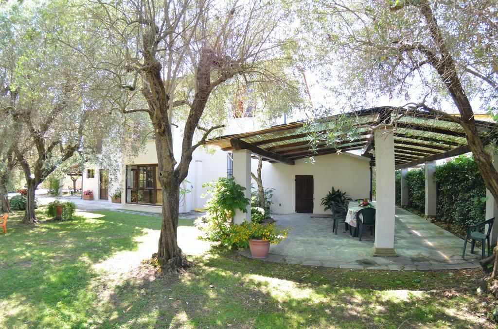 Casa Romana Виареджо Екстериор снимка