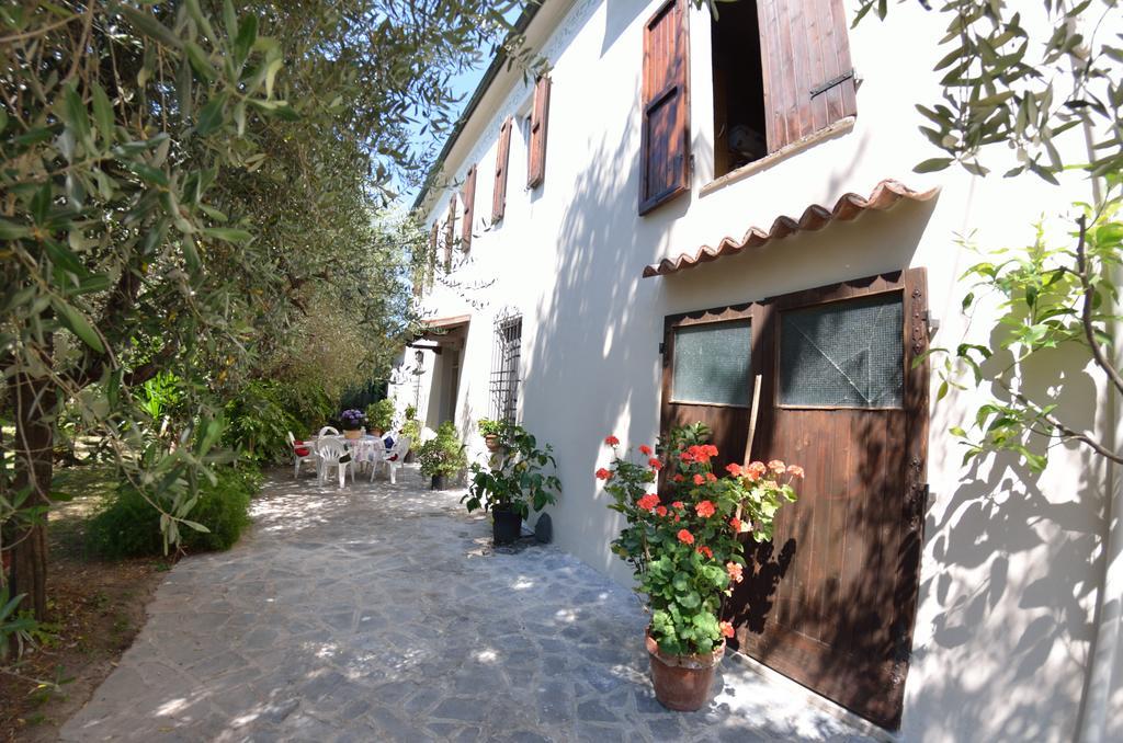 Casa Romana Виареджо Екстериор снимка