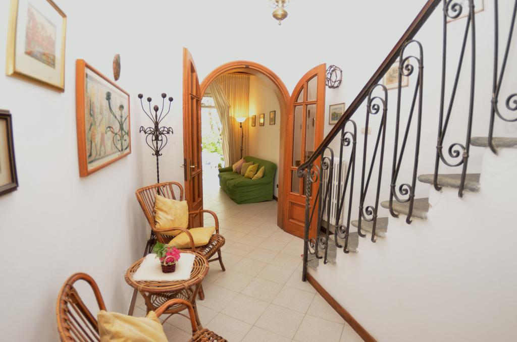 Casa Romana Виареджо Екстериор снимка