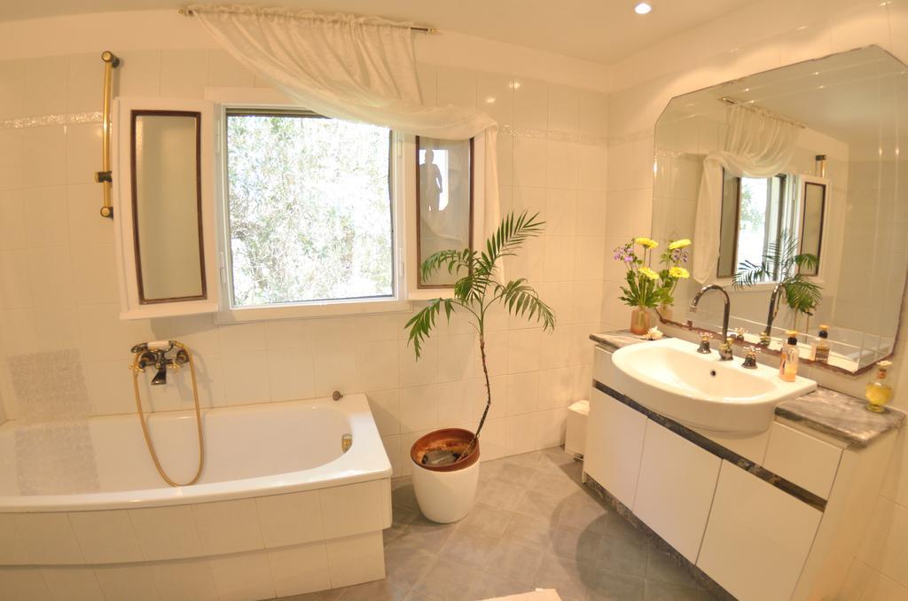 Casa Romana Виареджо Екстериор снимка