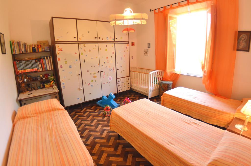 Casa Romana Виареджо Екстериор снимка